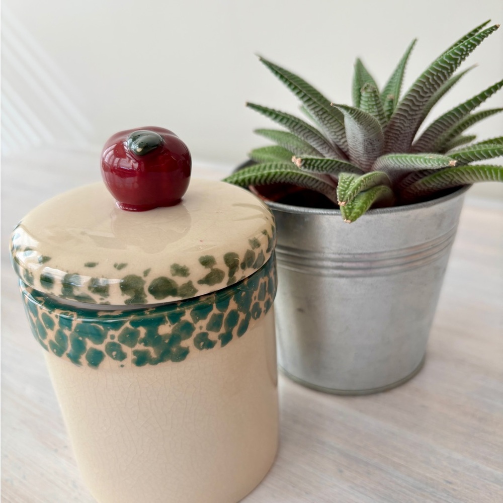 NWOT Cream Ceramic Jar with Green Detailing &  Chili Pepper Lid.